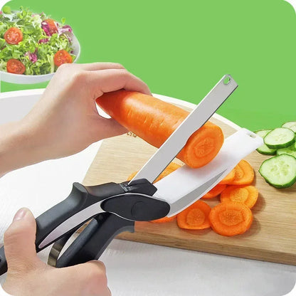 Kitchen Scissors with Cutting Board — Chop, Slice & Serve in One